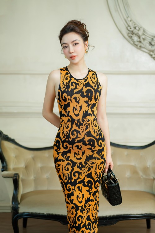 Sixdo Black Baroque Print Sleeveless Midi Knit Dress